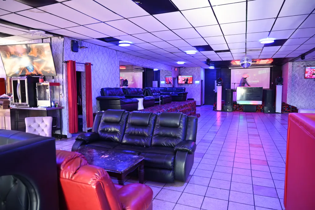 Elisabeth's Lounge, Wichita Kansas